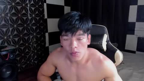Snapshot of philhotbody chatting on 7, 2, 2026 AJ online show from 7, 2, 2026