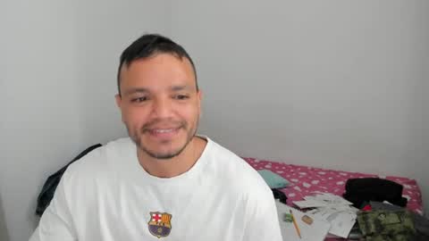 Snapshot of philipe_inzagui chatting on 9, 7, 2026 Philipe online show from 9, 7, 2026