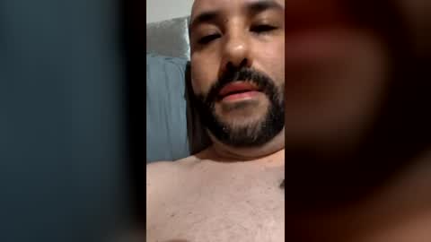 Snapshot of phillbr92 chatting on 4, 8, 2026 phillbr92 online show from 4, 8, 2026