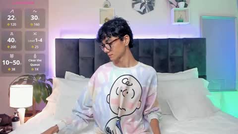 Phillip online show from 4, 10, 2025