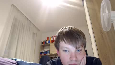 phillip25y online show from 1, 4, 2026