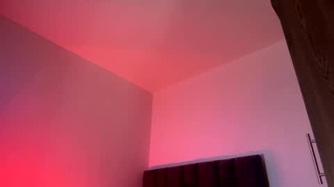Snapshot of phillip_brownn chatting on 29, 4, 2026 PHILLIP online show from 29, 4, 2026