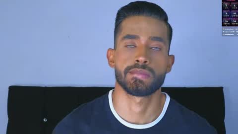 Snapshot of phillip_rayn chatting on 21, 12, 2024 phillip online show from 21, 12, 2024