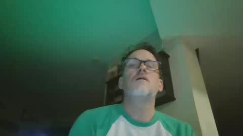 Snapshot of philuup225694 chatting on 4, 3, 2025 philuup225694 online show from 4, 3, 2025