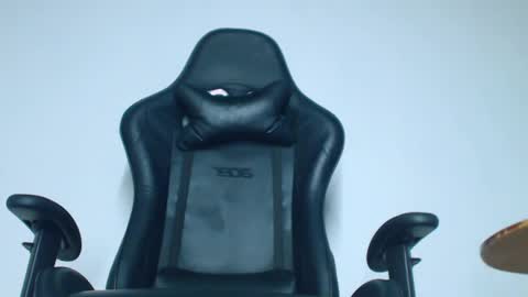 phlilloyhighclouds online show from 22, 3, 2026