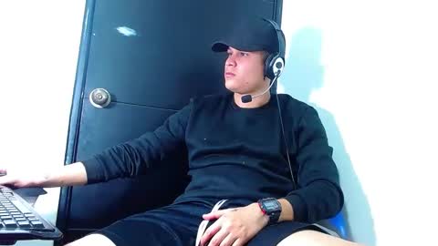 AdnierGnz online show from 6, 2, 2025