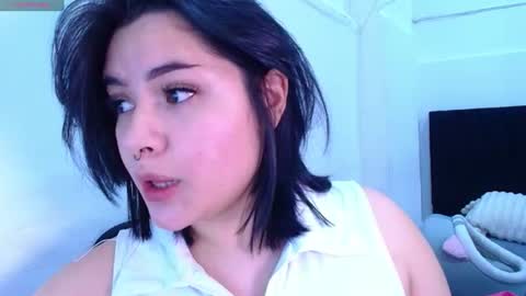 Snapshot of phylavell_ chatting on 20, 6, 2026 phylavell_ online show from 20, 6, 2026