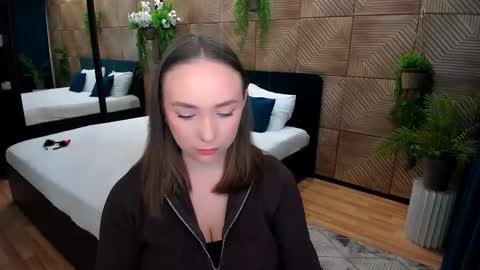 Snapshot of pieceofinspiration chatting on 18, 10, 2025 Emelie online show from 18, 10, 2025