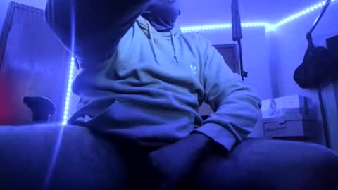 Snapshot of pierced_leather chatting on 29, 11, 2025 pierced_leather online show from 29, 11, 2025