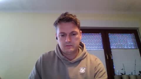 piercingsxxx online show from 25, 4, 2026