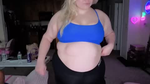 Snapshot of piggyrose chatting on 16, 6, 2026 Piggy Rose online show from 16, 6, 2026