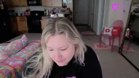 Snapshot of piggyrose chatting on 2, 8, 2026 Piggy Rose online show from 2, 8, 2026