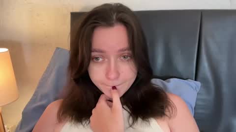 Trisha     online show from 22, 2, 2025