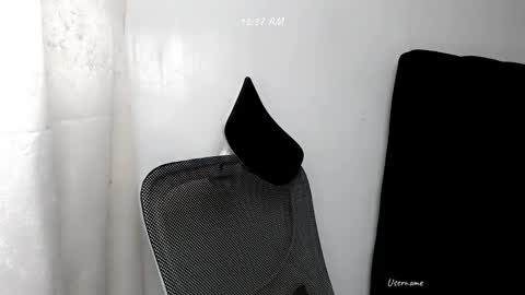 Snapshot of pinay_romancee chatting on 3, 11, 2025 pinay_romancee online show from 3, 11, 2025