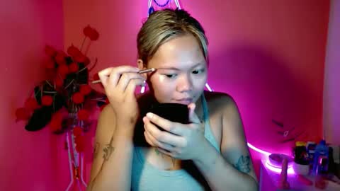 Snapshot of pinay_sweetlenatashaxx chatting on 17, 10, 2025 call me natasha online show from 17, 10, 2025