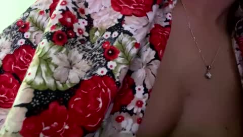 Snapshot of pinayaudrey chatting on 5, 3, 2025 pinayaudrey online show from 5, 3, 2025