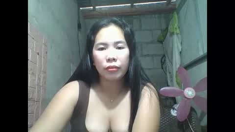 Snapshot of pinaychubbymomm chatting on 4, 2, 2026 pinaychubbymomm online show from 4, 2, 2026
