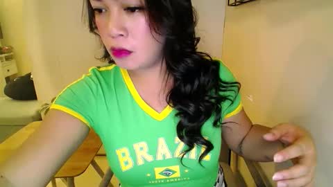 Snapshot of pinaymorena69 chatting on 28, 9, 2025 Just cath online show from 28, 9, 2025