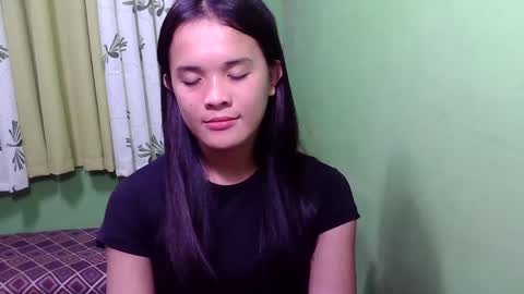 Snapshot of pinaymorena_rhowe chatting on 27, 12, 2024 pinaymorena_rhowe online show from 27, 12, 2024