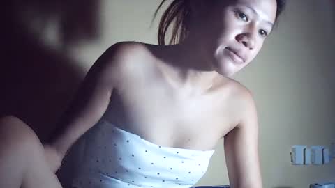 pinaysweet_couple online show from 9, 4, 2026