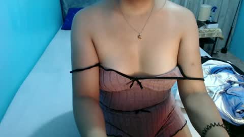 Snapshot of pinaysweetbunnyxx chatting on 16, 6, 2026 pinaysweetbunnyxx online show from 16, 6, 2026