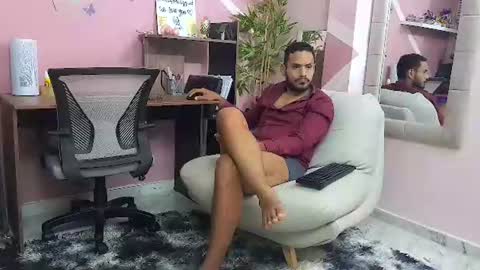 Snapshot of pineappleflipped chatting on 29, 7, 2026 pineappleflipped online show from 29, 7, 2026