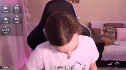 Stephanie online show from 6, 3, 2025