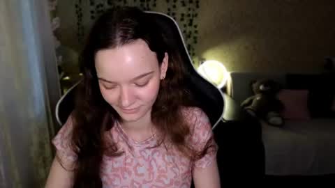 Snapshot of pink__sun chatting on 26, 6, 2026 Stephanie online show from 26, 6, 2026