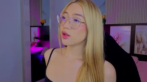 Snapshot of pink_as chatting on 16, 9, 2025 pink_as online show from 16, 9, 2025