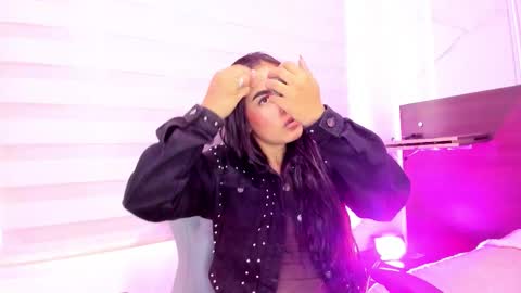 Snapshot of pink_as chatting on 1, 10, 2025 pink_as online show from 1, 10, 2025