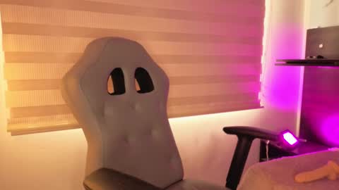 Snapshot of pink_as chatting on 15, 10, 2025 pink_as online show from 15, 10, 2025