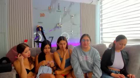 Snapshot of pink_as chatting on 5, 2, 2026 pink_as online show from 5, 2, 2026