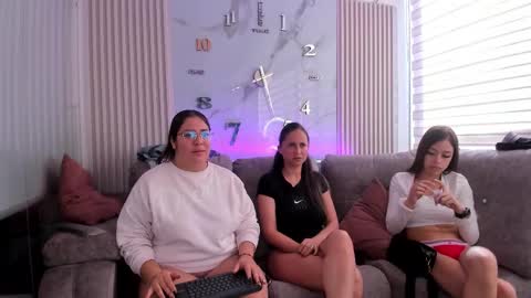 Snapshot of pink_as chatting on 10, 2, 2026 pink_as online show from 10, 2, 2026