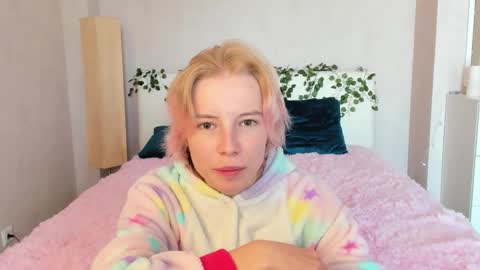Snapshot of pink_lila18 chatting on 10, 9, 2025 pink_lila18 online show from 10, 9, 2025
