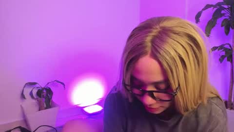 KELLY  online show from 28, 2, 2026