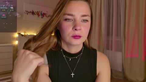 Snapshot of pink_seagull chatting on 25, 10, 2025 Eva online show from 25, 10, 2025