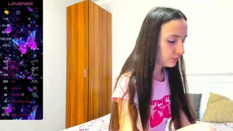 Snapshot of pink_soda33 chatting on 23, 7, 2026 pink_soda33 online show from 23, 7, 2026