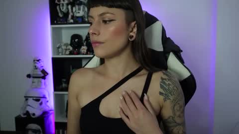 Snapshot of pinkcatlive chatting on 2, 6, 2026 Emily online show from 2, 6, 2026