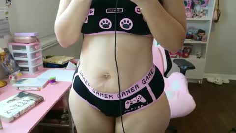 pinkcheetodomain online show from 19, 2, 2025