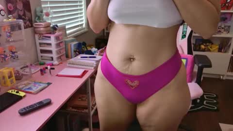 Snapshot of pinkcheetodomain chatting on 18, 1, 2026 pinkcheetodomain online show from 18, 1, 2026