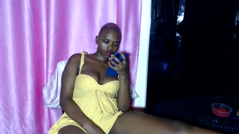 Snapshot of pinkdomina01 chatting on 12, 7, 2026 pinkdomina01 online show from 12, 7, 2026