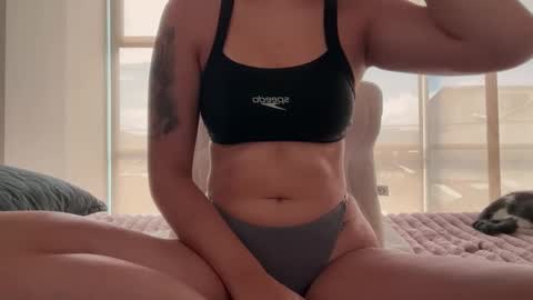 Pinkilola online show from 3, 11, 2025