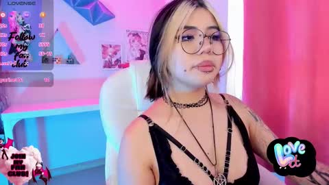 PINKK online show from 26, 11, 2025