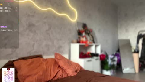  HERES ALICE  WELCOME EVERYONE LOVENSE DOMI REACT TO YOUR TIPS LETS MAKE A GREAT SHOW TOGETHER  online show from 24, 10, 2025