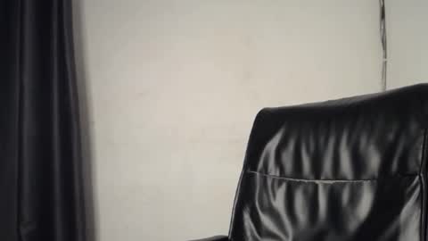 Snapshot of pinky_pussy68635 chatting on 5, 1, 2026 Arena online show from 5, 1, 2026