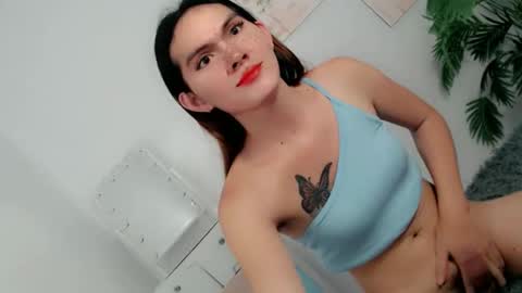 Snapshot of pinky_web03 chatting on 17, 10, 2025 pinky_web03 online show from 17, 10, 2025