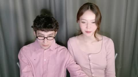 Li long hair and Ru short hair online show from 14, 6, 2026
