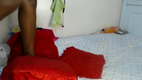 Snapshot of pinnacle_ chatting on 25, 6, 2026 zenah online show from 25, 6, 2026