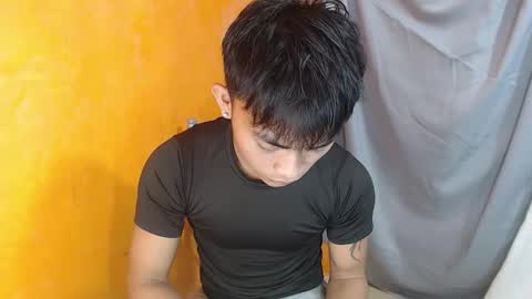 Snapshot of pinoy_palautogxxx chatting on 4, 2, 2026 pinoy_palautogxxx online show from 4, 2, 2026
