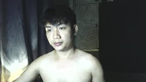 Snapshot of pinoy_petitehugecock chatting on 5, 11, 2025 alex online show from 5, 11, 2025